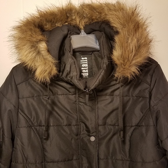 Details XL coat with fur collar - Picture 7 of 8